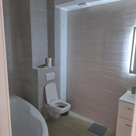 Steluta De Mare Ca-n Povesti ナボダリ